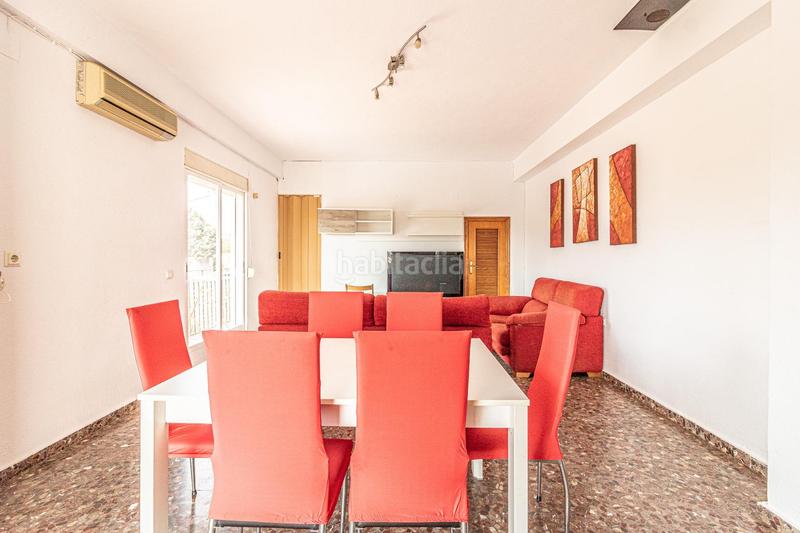 Foto b35afc4b-844b-48d8-80f9-2fa41dfc3a50. Chalet tu próximo hogar te espera en los lagos en Alginet