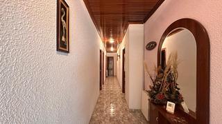 Casa en Carlet. Gran oportunidad en carlet  casa esquinera con terraza y dos acc