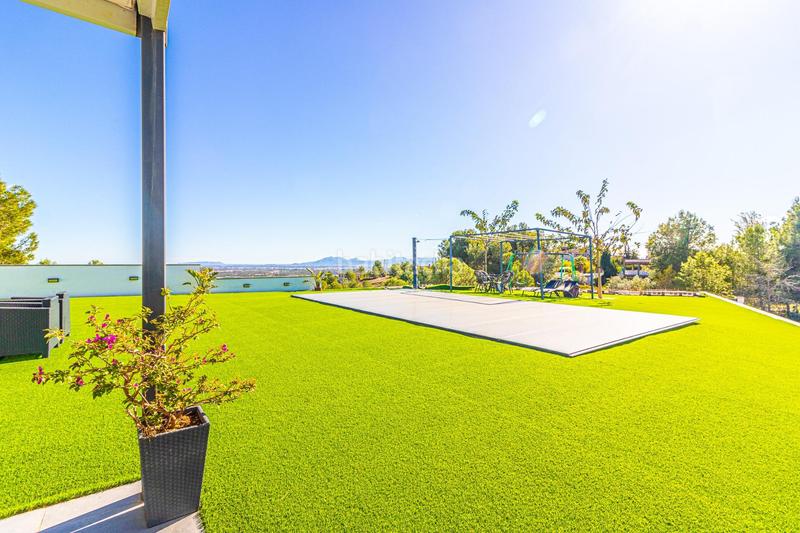 Foto 36dfb00e-70ac-4e6c-83ac-70264719fb3a. Chalet avec parking piscine dans Catadau