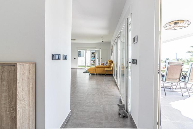 Foto 4c068c64-dbcc-435f-909f-9000c90e9e94. Chalet avec parking piscine dans Catadau