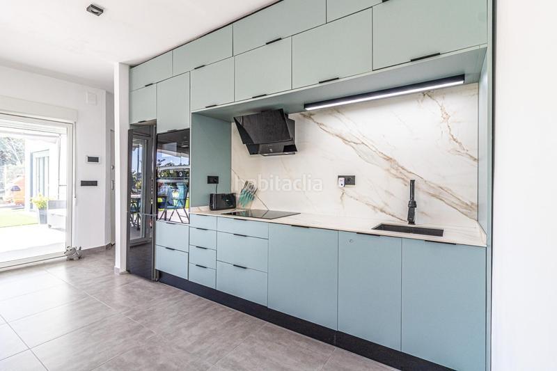 Foto a34636ac-a692-46fe-8e24-4fbbbe70ebb6. Chalet avec parking piscine dans Catadau