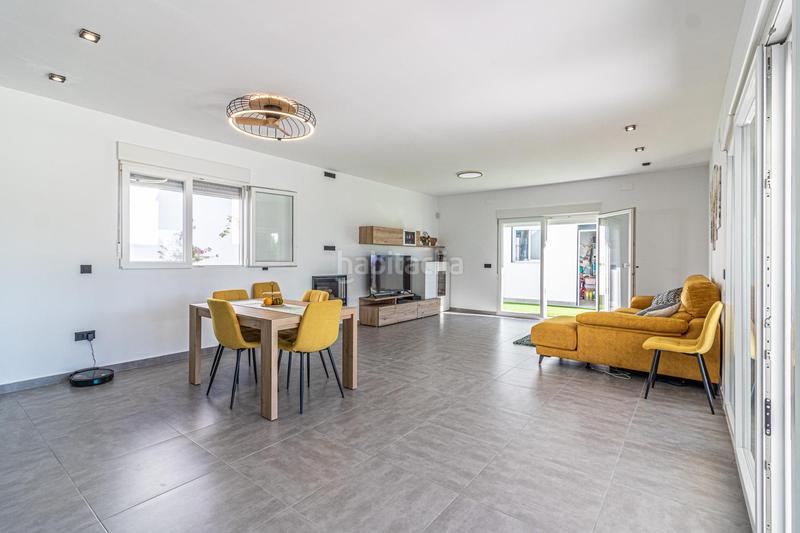 Foto d975694d-15ff-4e13-aa8a-9793924aac2e. Chalet avec parking piscine dans Catadau