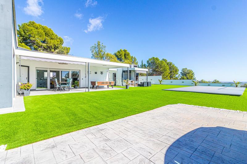 Foto fc58e042-c829-4ce8-8891-e45d2abff444. Chalet avec parking piscine dans Catadau