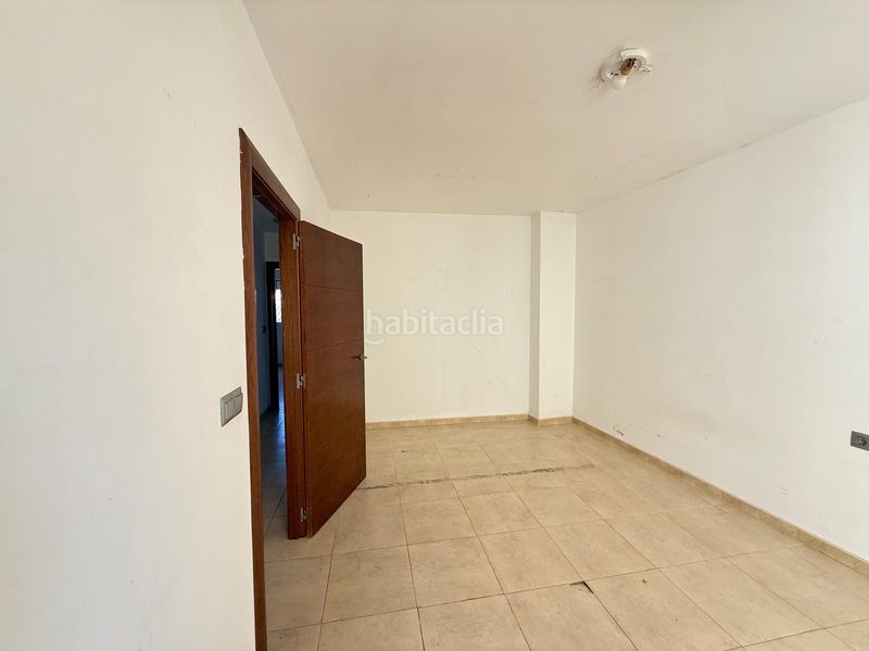 Foto 46c8dca2-9b4a-4e7b-9e81-9b1d0894416b. Pis a Benifaió