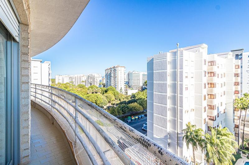 Foto 98e48102-6352-44b2-b9d6-374a845ce45f. Etagenwohnung mit parking pool in Playa de Gandía Gandia