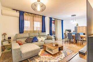 Pis a Alginet. Piso de 125 m2 con suite, terraza y garaje en alginet