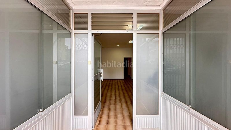 Foto fbcd6ba9-1ce5-41f7-8e9b-ca9c8a9e4bb7. Local comercial a Carlet