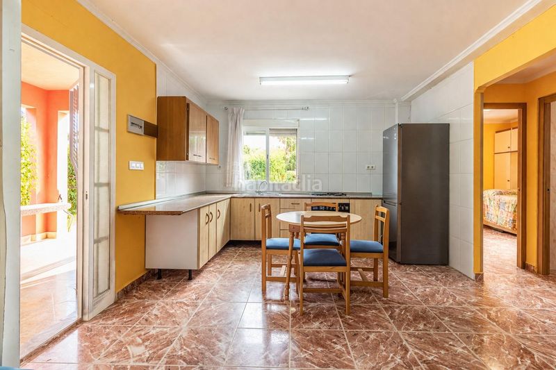 Foto fd87c35e-a741-4ad5-a1bd-d7131206ed43. Xalet amb aparcament piscina a Alginet
