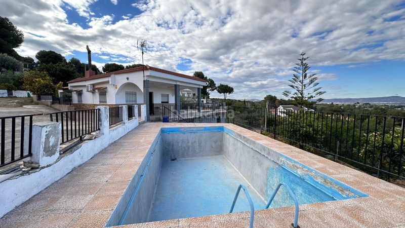 Foto 16c8f19b-0c0a-4e9b-86d7-d7f9b38f0897. Casa amb calefacció aparcament piscina a Carlet