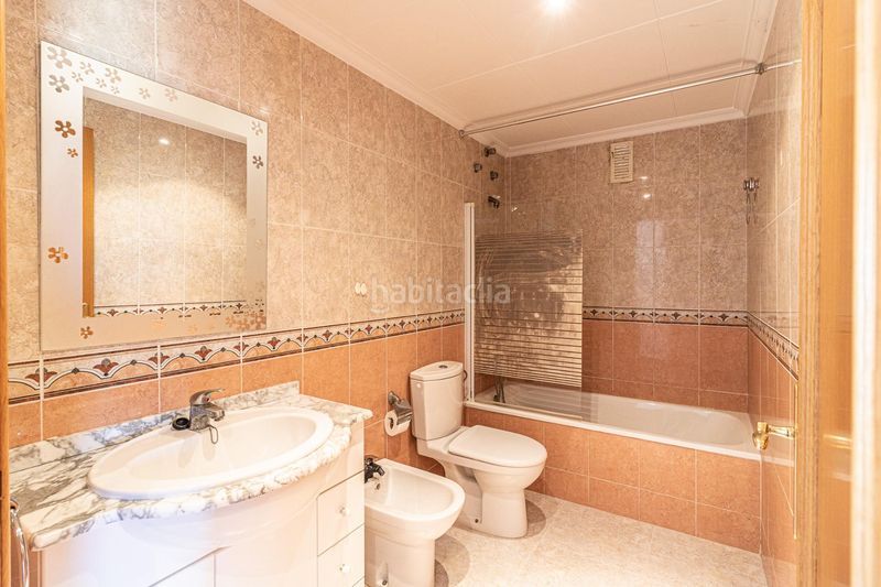 Foto b0e4eb56-b937-4cf2-9a78-1a65da4c9ee4. Pis amb aparcament a pueblo de Cullera Cullera