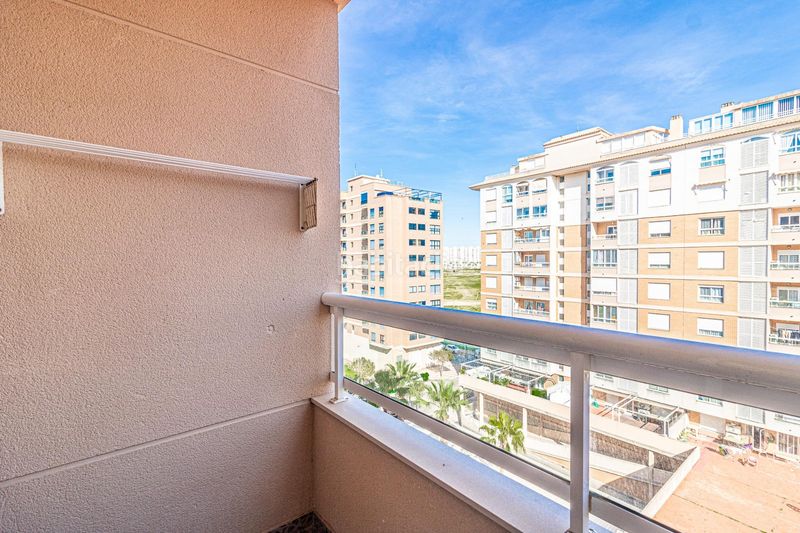 Foto bafa03b9-55ab-4054-b3d0-a894090a56f4. Pis amb aparcament a pueblo de Cullera Cullera