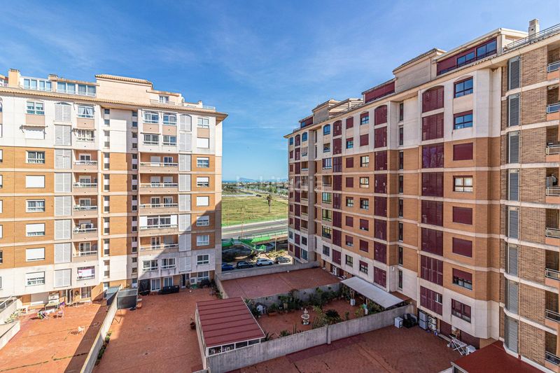 Foto be000350-c35e-4cca-aa28-e66f587f66a8. Pis amb aparcament a pueblo de Cullera Cullera