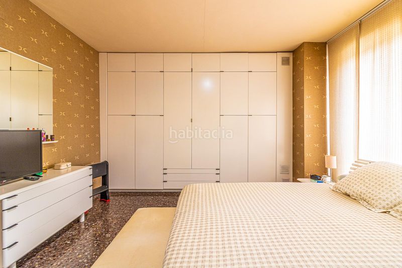 Foto 5b9268a1-8035-4712-80a0-50df4e677585. Casa adossada amb aparcament a Carlet