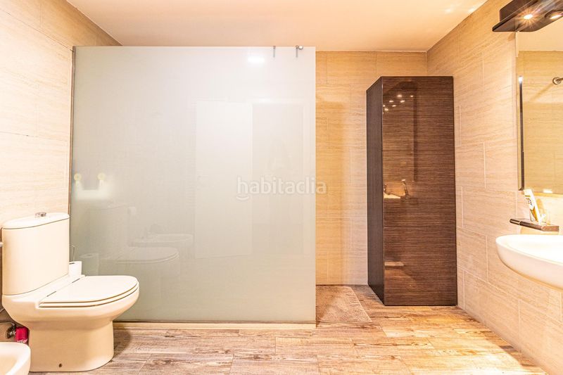 Foto a5e17419-4b66-4f4a-9b8f-1b74af97bdf6. Casa adossada amb aparcament a Carlet