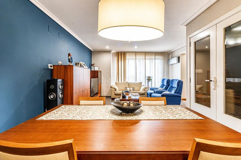 Foto fac026f0-e8e3-4a92-a759-47fea4c8ef53. Casa adossada amb aparcament a Carlet