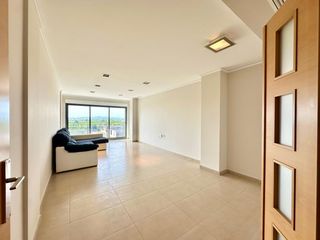 Affitto Appartamento  Comunitat valenciana. Piso con plaza parking en alquiler en alzira  luminoso, impecabl
