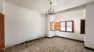Casa in Rafelguaraf. Casa de pueblo con gran potencial en el tosalnou junto a rafelgu