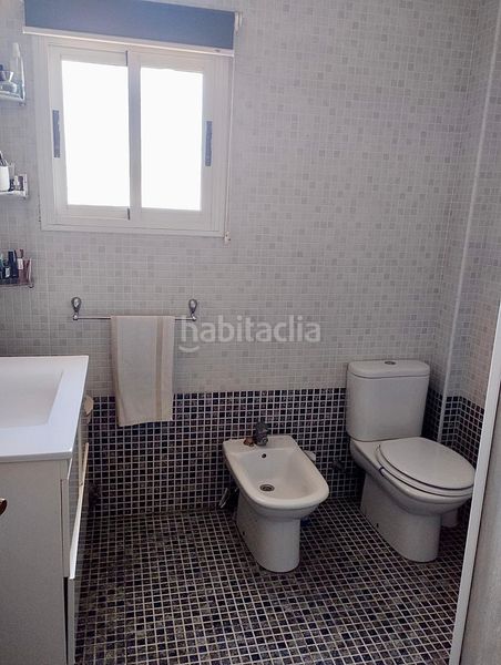 Foto f80624fd-ab59-40fc-b0ef-a70576e2d33e. Casa adossada amb calefacció aparcament a El Marenyet Cullera