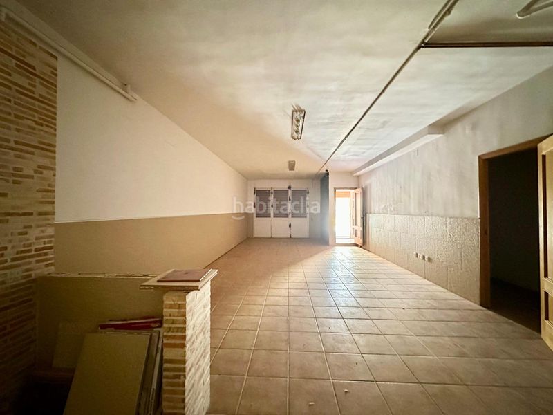 Foto d97a5daa-8ae4-42ce-ae51-dd8e27349837. Casa adossada amb aparcament a Carlet