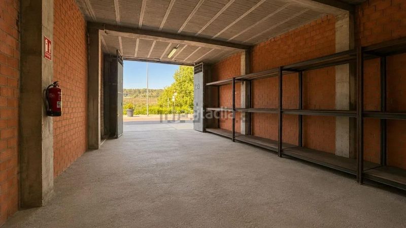 Foto a955261e-a56e-4b68-b56e-32be01c85cfc. Edificio  completo alta rentabilidad para inversión y promoción en Manuel