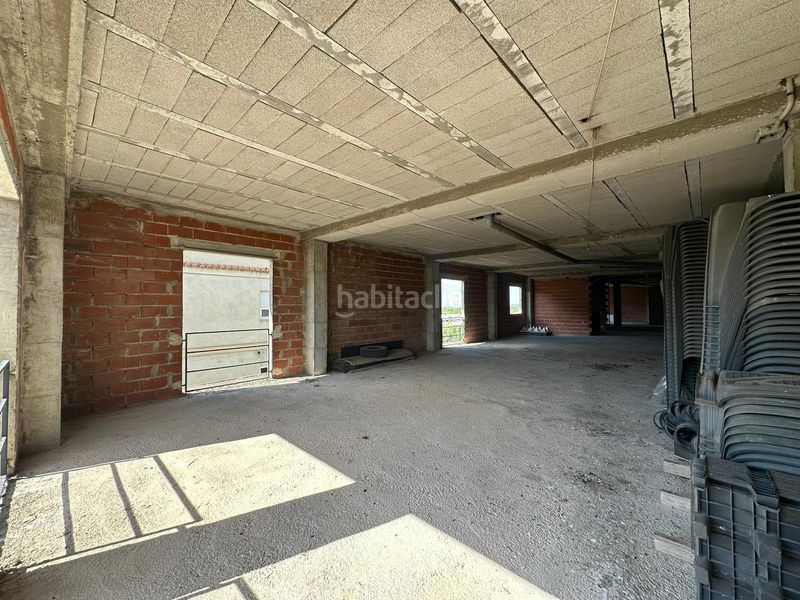 Foto c4e00186-5a21-451e-945c-7f7d6899f564. Edificio  completo alta rentabilidad para inversión y promoción en Manuel
