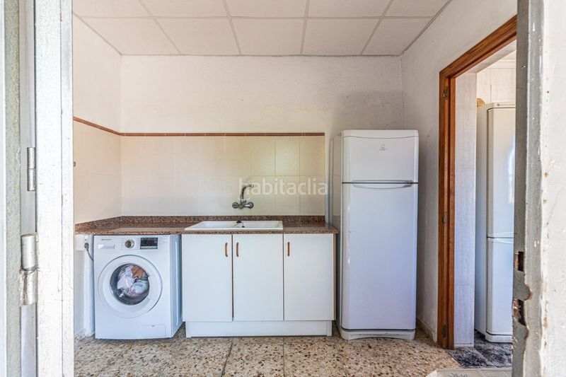 Foto b368da82-91ed-450b-8feb-6a614d716731. Xalet amb aparcament piscina a Carlet