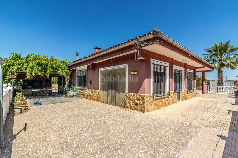 Foto f57eebfc-52bd-452e-9f56-7861d009537a. Xalet amb aparcament piscina a Carlet
