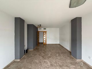Etagenwohnung in Monserrat. Oportunidad en subasta en montserrat!