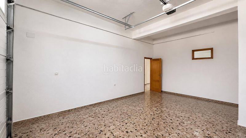 Foto b2b72dd2-df4a-4274-ac2e-22c1103dfc34. Casa amb aparcament a Carlet