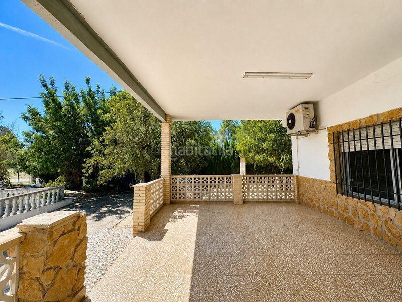 Foto 0429a4f2-1045-46db-925e-80961a4ff56b. Casa amb piscina a Carlet