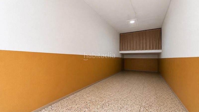 Foto 26b5e1a1-e01c-499e-915c-9656fcff477e. Aparcament cotxe a Carlet