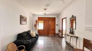 Haus in Guadassuar. Casa de pueblo con infinitas posibilidades y un gran patio en gu