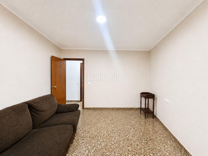 Foto 8a80d699-4339-4361-8c26-3e168a47b51a. Pis amb aparcament a Carlet