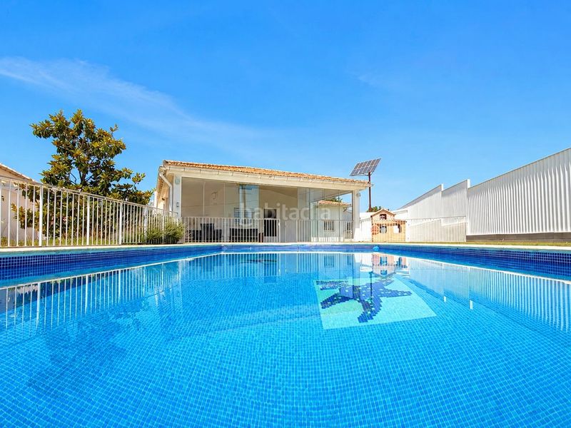 Foto a35a448a-92ca-40e5-94b6-f3e3b14443c8. Xalet amb calefacció aparcament piscina a Carlet