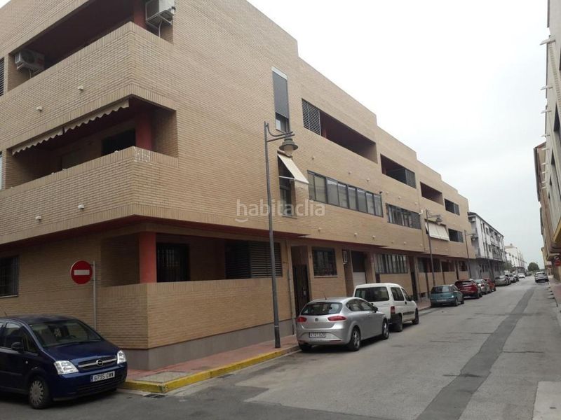 Foto 9a120c13-7c26-449e-85a7-df93670d1b33. Aparcament cotxe a Alginet