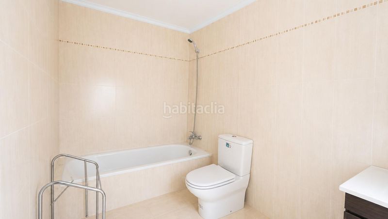 Foto 410b744c-55a3-4914-ab8d-3045da82cd26. Pis amb aparcament a Carlet