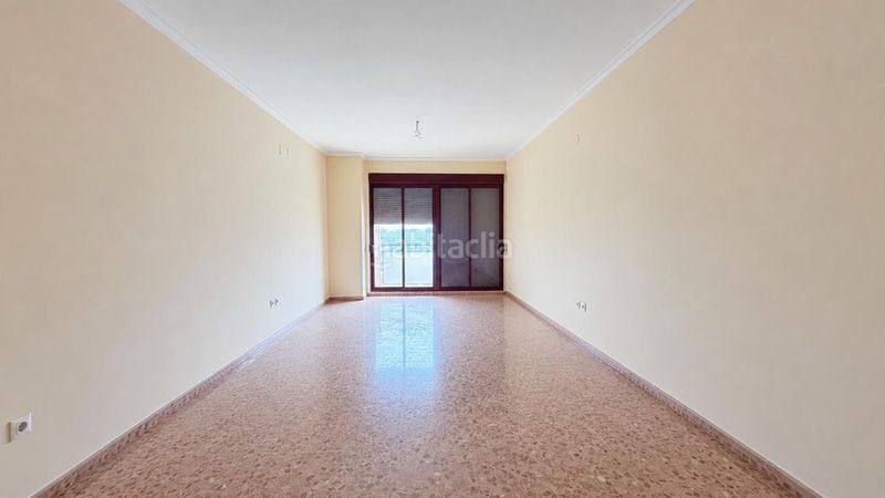 Foto adab37f9-050f-4431-9900-e8da90cf1f21. Pis amb aparcament a Carlet