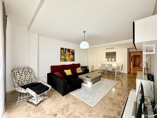 Flat in Alginet. Amplio piso en venta en alginet