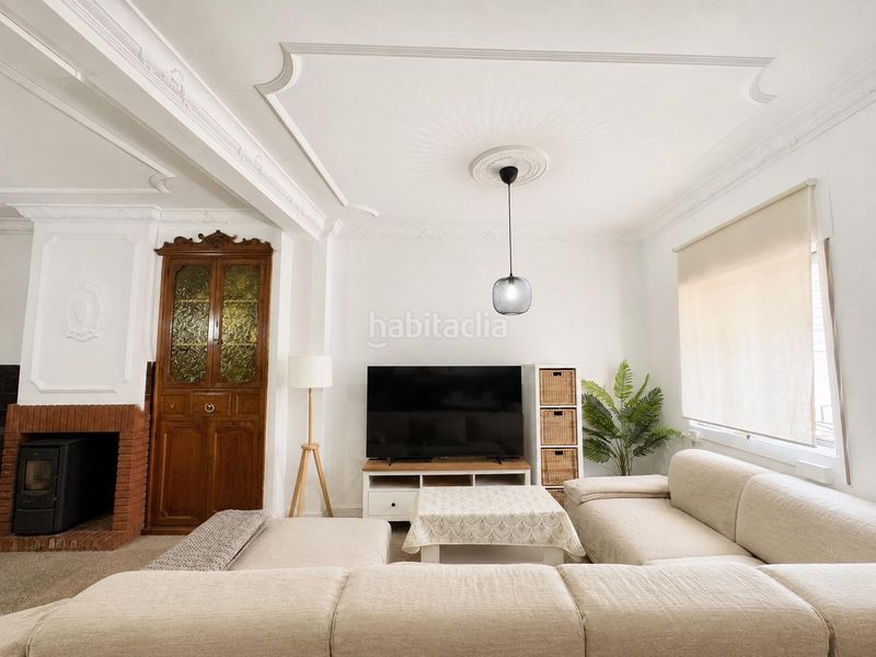 Foto f0691fb7-8512-4076-8756-adfac799fb96. Casa a Llombai