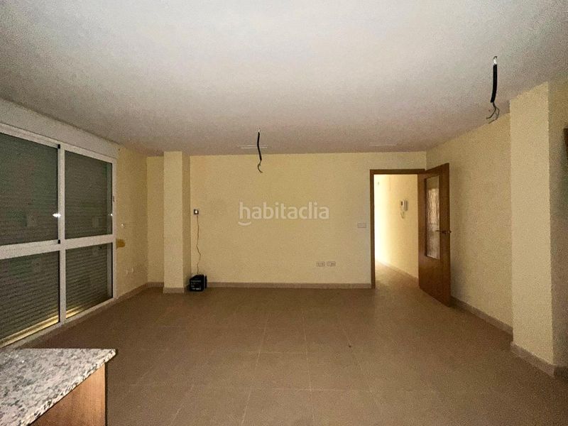 Foto d9efc117-a9ac-4b48-8e1a-916a5c129e34. Pis amb aparcament a Llombai