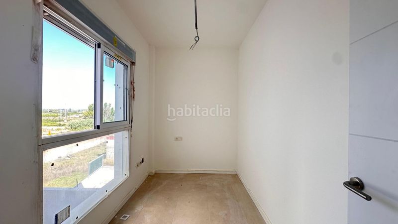 Foto 5af70d4f-860d-46d0-9da9-bc05004e2ec9. Pis amb aparcament a Benifaió