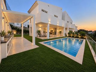 Maison jumelée à Monserrat. Chalet adosado nuevo en monserrat  tu hogar, tu espacio