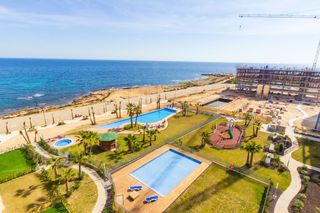 Apartamento en Punta Prima. 379000  torrevieja punta prima, panorama mar, calle tornado, ap