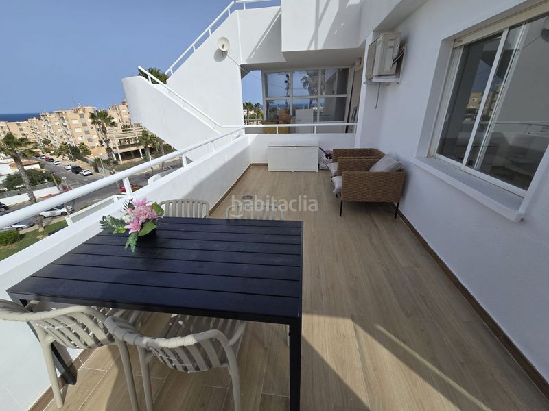 Foto 420702df-32a5-4a15-9ccb-68d1a77f843d. Apartament amb piscina a Miramar - Torre del Moro Torrevieja