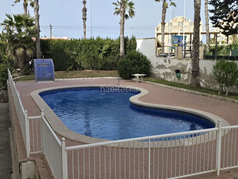 Foto a35f55fc-7969-4817-9a93-992447d05747. Apartament amb piscina a Miramar - Torre del Moro Torrevieja