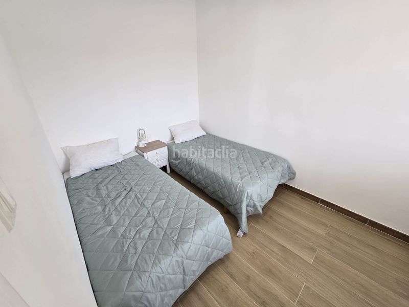 Foto bae780c6-26dd-4a13-b67d-ee5d00a5e97e. Apartament amb piscina a Miramar - Torre del Moro Torrevieja