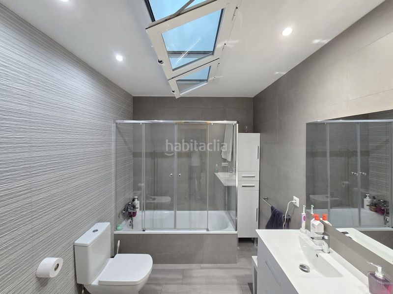 Foto a404482a-1248-4017-8d0e-b594b7b89577. Casa , los balcones, chalet de 130 m2, totalmente reformado, 4 dormitorios, 2 baños, 400 m2 de parcela, piscina privada, park en Torrevieja