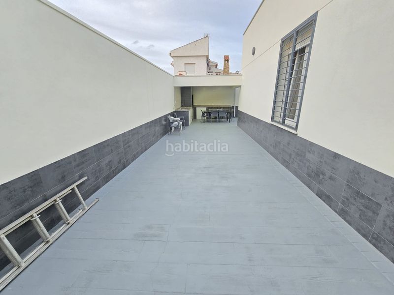 Foto ba7c38a7-befb-495b-88ae-212b1406e2b6. Casa , los balcones, chalet de 130 m2, totalmente reformado, 4 dormitorios, 2 baños, 400 m2 de parcela, piscina privada, park en Torrevieja