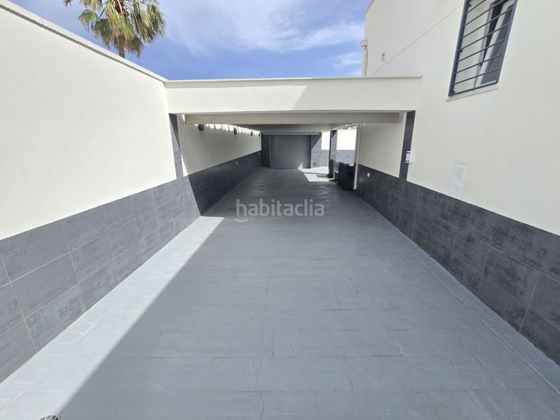 Foto c5d1de1d-aebb-4187-a3d0-84ea0e5ea923. Casa , los balcones, chalet de 130 m2, totalmente reformado, 4 dormitorios, 2 baños, 400 m2 de parcela, piscina privada, park en Torrevieja