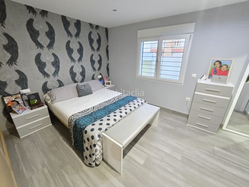 Foto de2d60eb-7450-4501-b63c-4ac9afe37f64. Casa , los balcones, chalet de 130 m2, totalmente reformado, 4 dormitorios, 2 baños, 400 m2 de parcela, piscina privada, park en Torrevieja